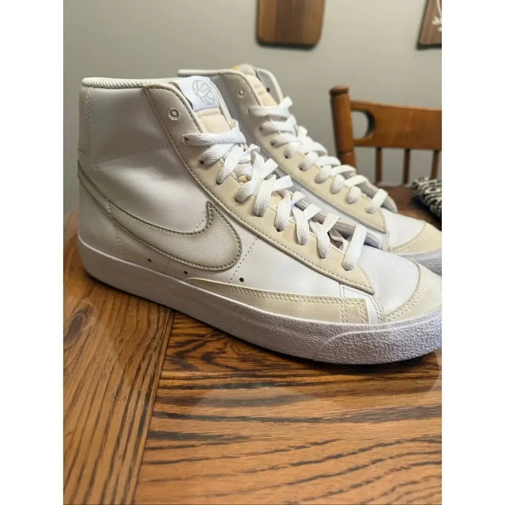 Nike White High Top Blazer Mid 77 Vintage Airbrush Swoosh Trainer Shoes Size 9